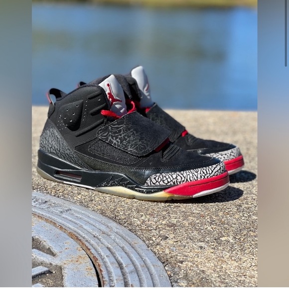 Jordan Son Of Mars Sneakers - Picture 2 of 5